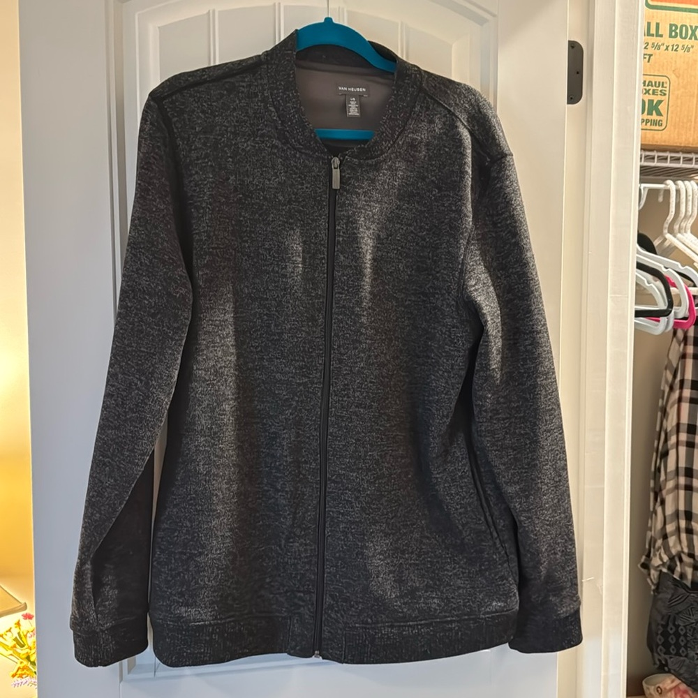 Van Huesen zip up sweater